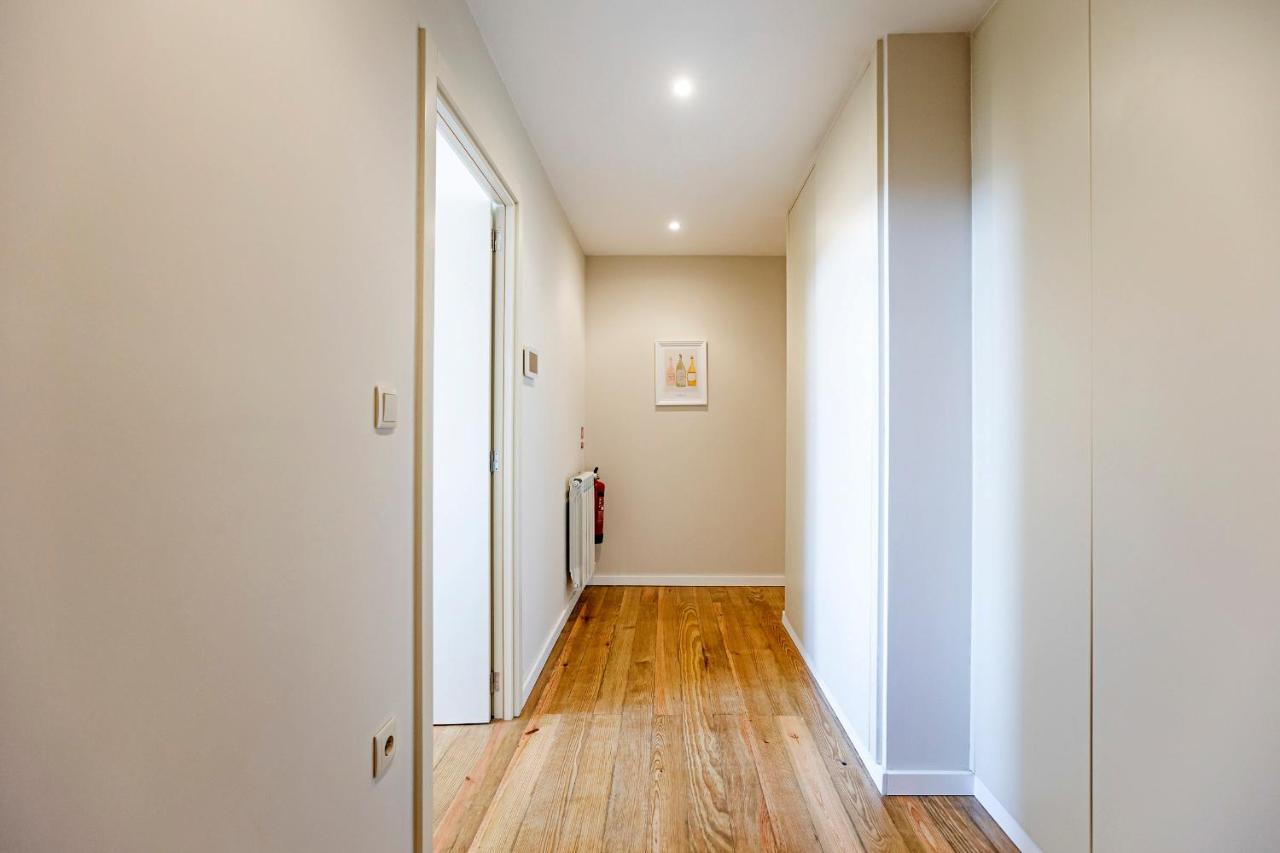 Brand New 4Br W/ 200Yrs Of History In Central Porto By Lovelystay المظهر الخارجي الصورة
