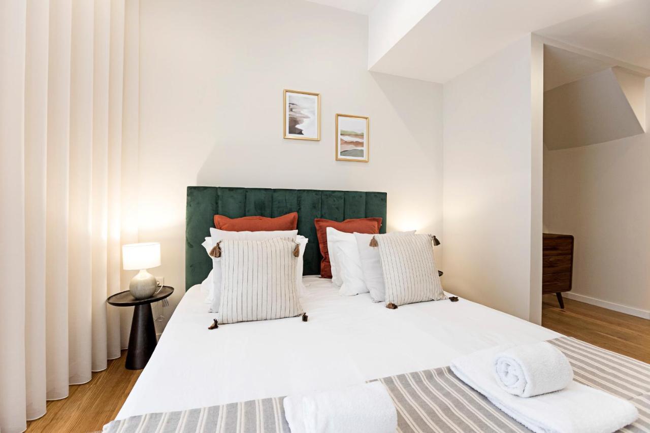 Brand New 4Br W/ 200Yrs Of History In Central Porto By Lovelystay المظهر الخارجي الصورة