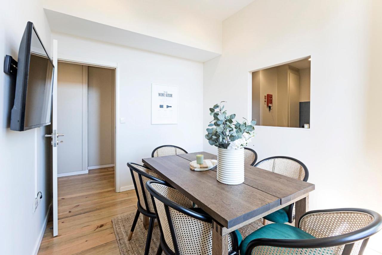 Brand New 4Br W/ 200Yrs Of History In Central Porto By Lovelystay المظهر الخارجي الصورة