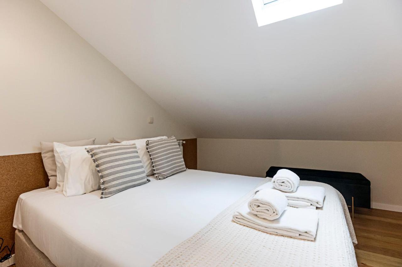 Brand New 4Br W/ 200Yrs Of History In Central Porto By Lovelystay المظهر الخارجي الصورة