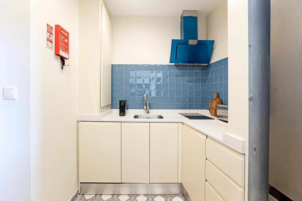 Brand New 4Br W/ 200Yrs Of History In Central Porto By Lovelystay المظهر الخارجي الصورة